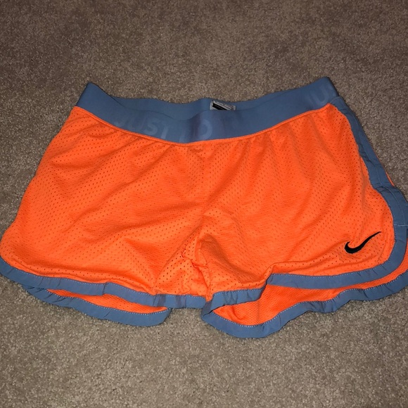 Nike dri-fit shorts - Picture 1 of 3